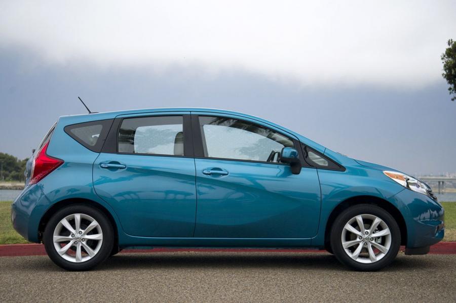  Nissan Versa Note 2014 года  (фото 44 из 137)